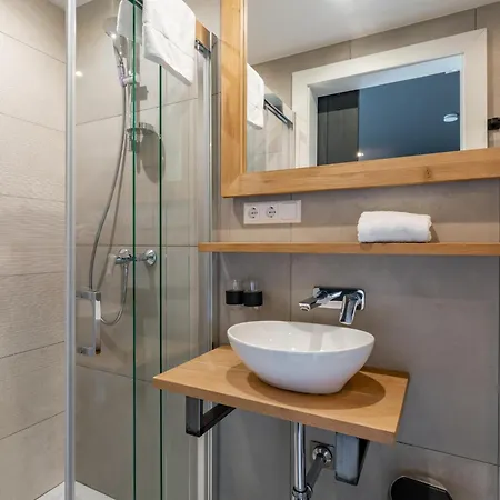 Alpinn Wellness 1 Alpesi faház *