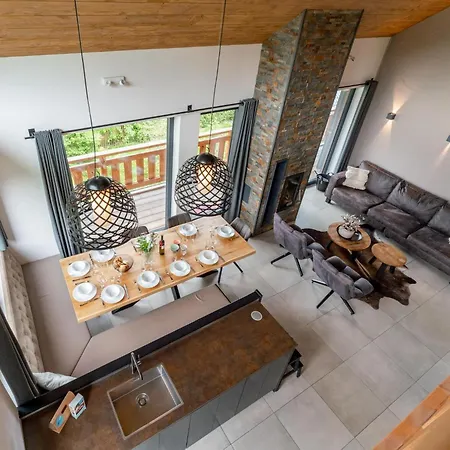 シャレー Alpinn Wellness 1 *